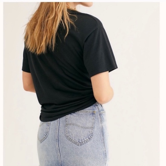 Free People daydreamer Rolling Stones 12 Tongues Black Boyfriend Tee - Picture 2 of 10